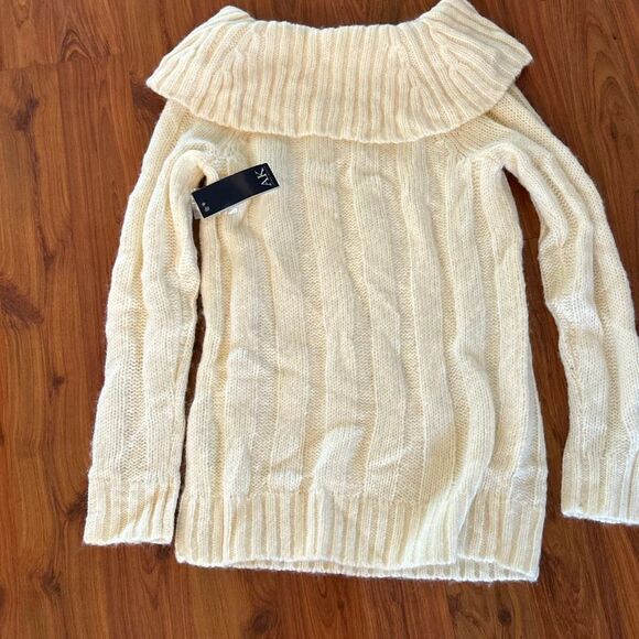 NWT Anne Klein off the shoulder towel neck cream tunic sweater sweater.  Size M - Picture 6 of 6